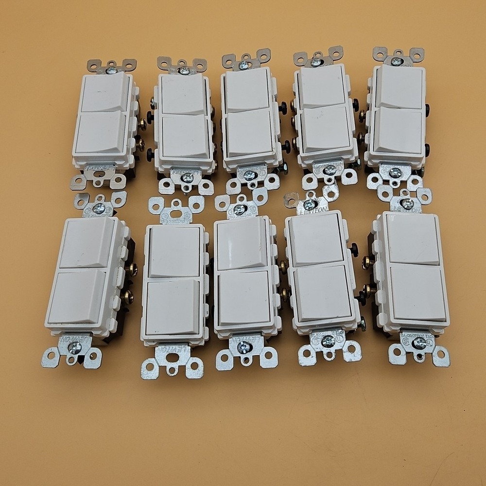 Lot Of 10 Leviton 5641-W Decora 1-Pole SNF AC Combo Double Switch 15A